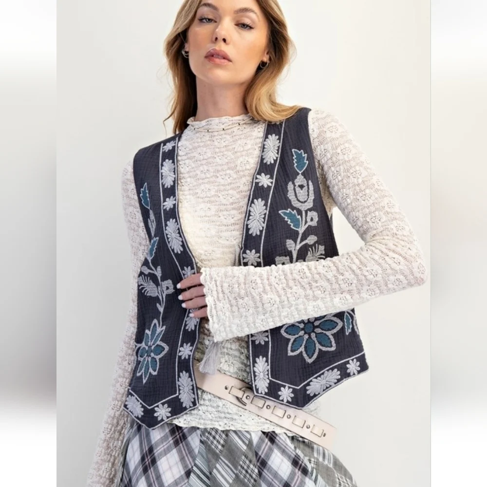 Easel Boho Embroidered Cotton Gauze Vest New